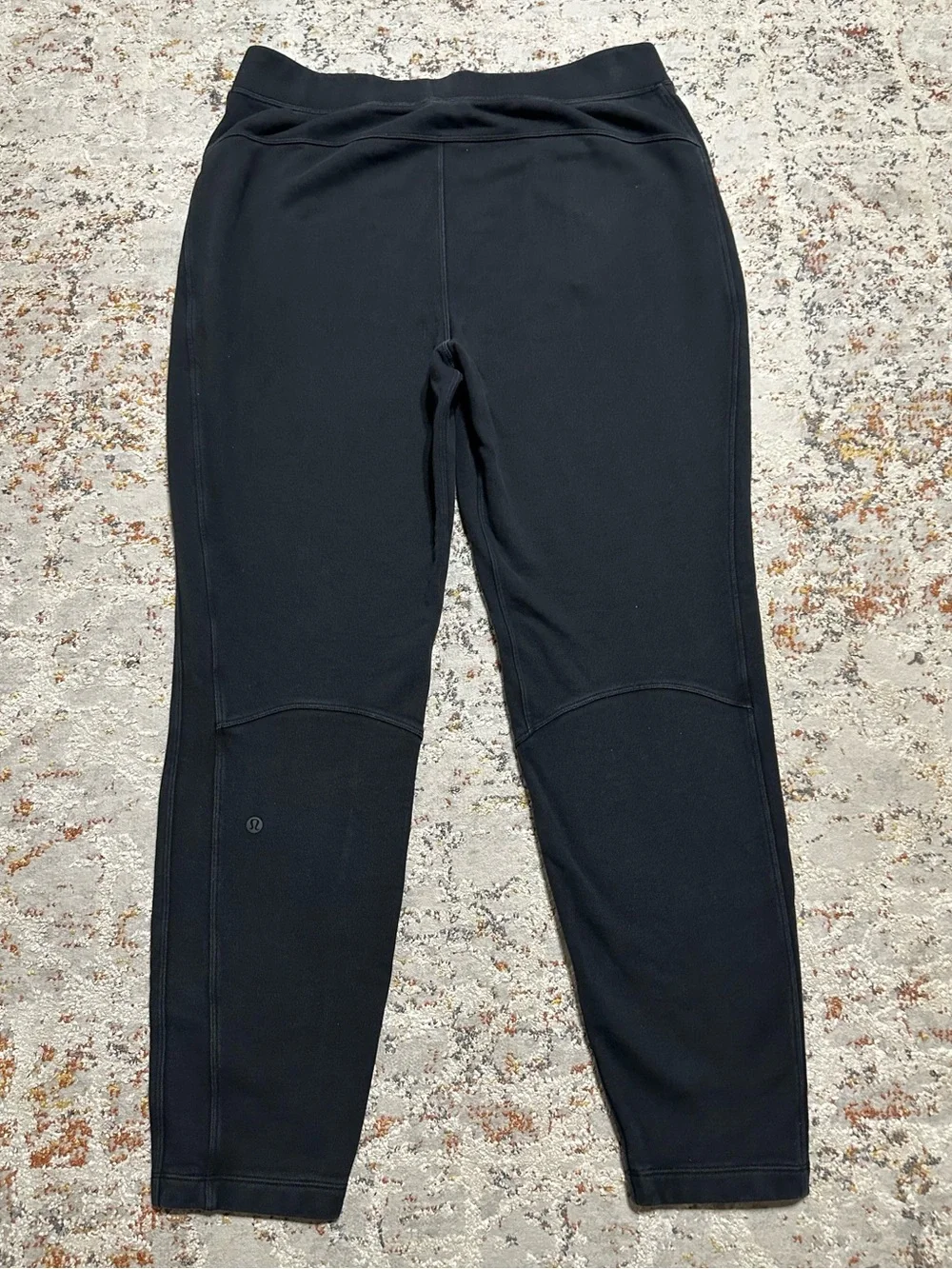LULULEMON free to roam black joggers size 12